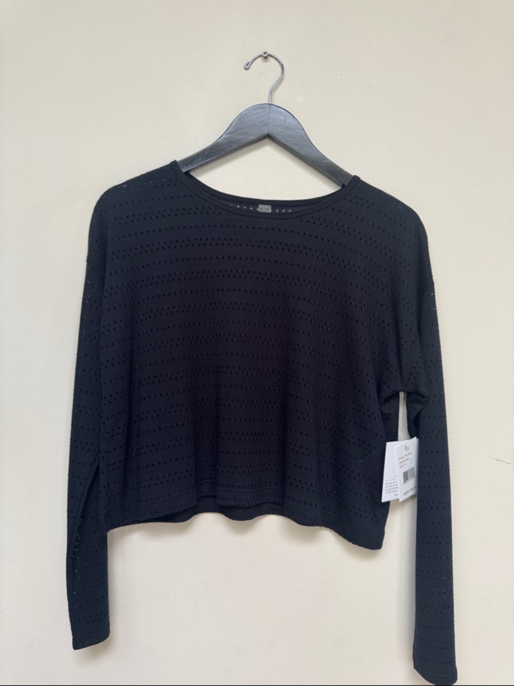 Beyond Yoga Women's Black Long-Sleeve Eyelet Knit Top